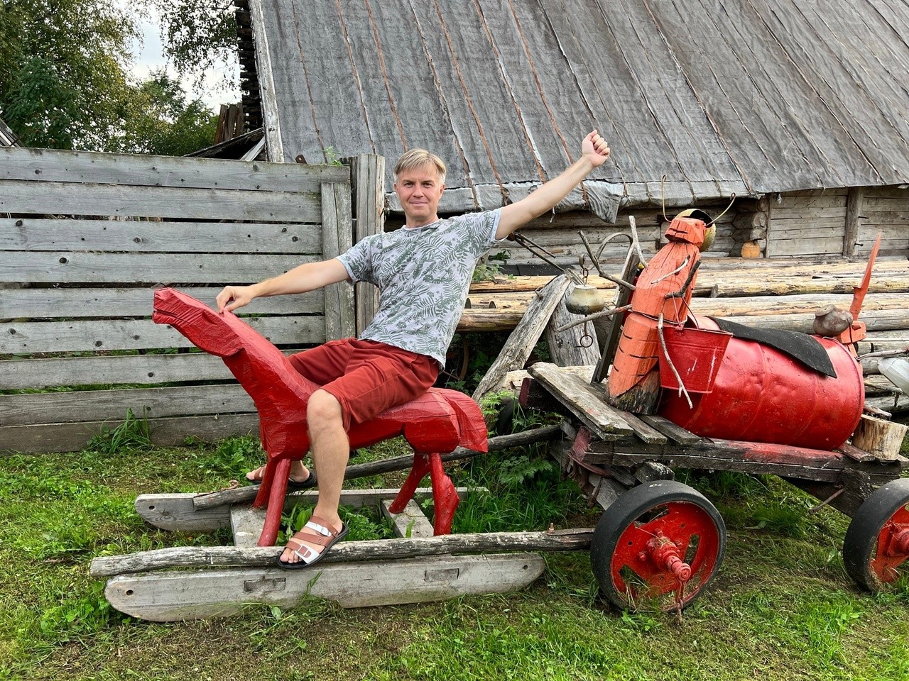 деревянная лошадь в упряжке санки Сергей Бурыкин поэт фотогалерея путешествия, туризм - официальный сайт
